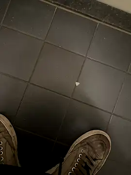 Snapshot of heet1998 chatting on 10.19.25 heet1998 online show from 10.19.25