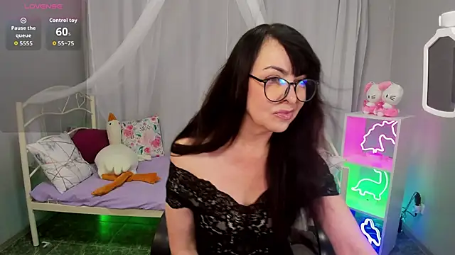 LindaRomero online show from 11.06.25