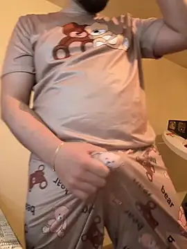 KingAdonisss online show from 11.20.25