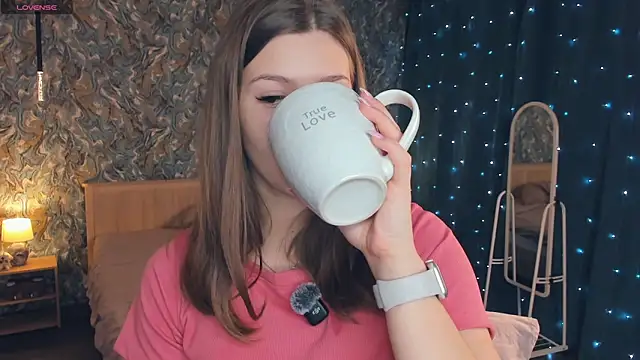 MondoNeko online show from 12.05.25