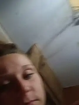 Snapshot of Queen2454 chatting on 06.17.26 Queen2454 online show from 06.17.26