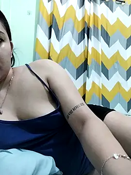 Snapshot of Seductive_ann chatting on 11.14.25 Seductive ann online show from 11.14.25