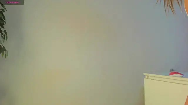 Snapshot of trixietaylor chatting on 04.18.26 trixietaylor online show from 04.18.26