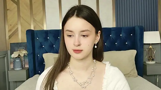 EvaSwen online show from 04.13.26