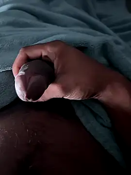 Snapshot of lzkeesisbddi chatting on 10.11.25 lzkeesisbddi online show from 10.11.25