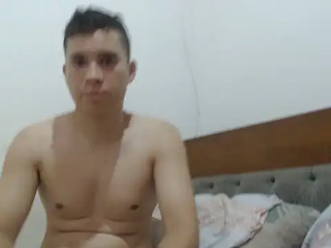 Snapshot of Alexhot2026 chatting on 09.29.25 Alexhot2026 online show from 09.29.25