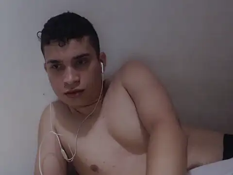 Snapshot of Alexhot2026 chatting on 10.02.25 Alexhot2026 online show from 10.02.25