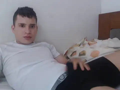 Snapshot of Alexhot2026 chatting on 10.06.25 Alexhot2026 online show from 10.06.25