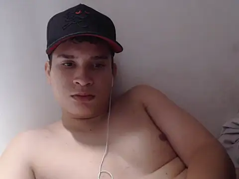 Snapshot of Alexhot2026 chatting on 10.28.25 Alexhot2026 online show from 10.28.25