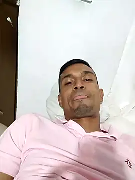 exotico2323 online show from 10.18.25