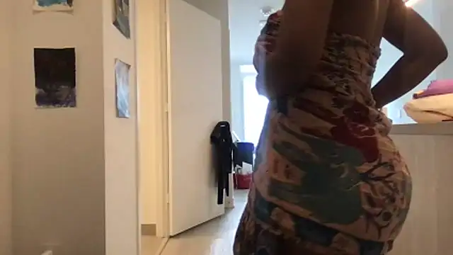 tia   fox online show from 02.19.26