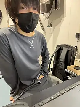 Snapshot of mikan_kun_st chatting on 11.05.25 mikan kun st online show from 11.05.25