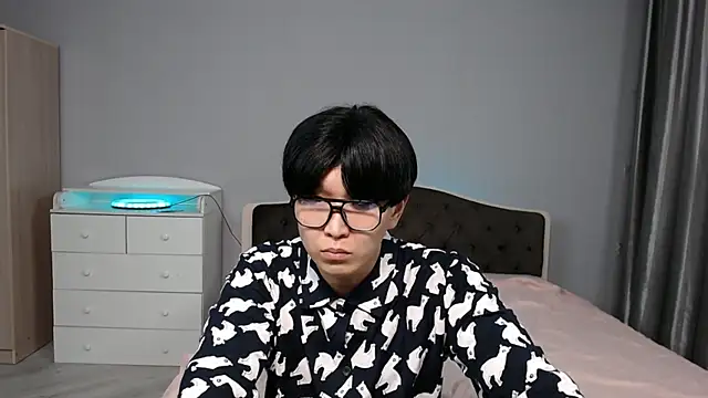 KaiChicken online show from 12.02.25