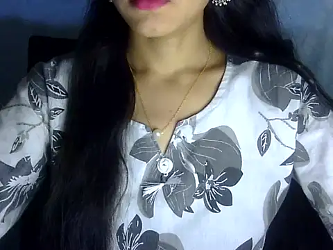 Snapshot of Shazi_1 chatting on 06.19.26 Shazi 1 online show from 06.19.26
