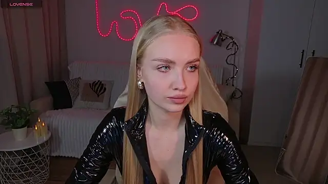 TessaGrays online show from 02.23.26