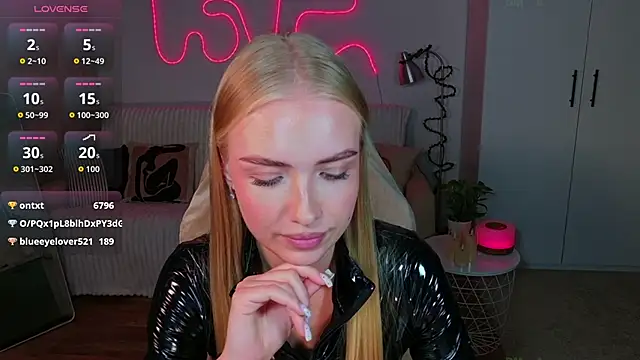 TessaGrays online show from 05.31.26
