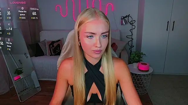 TessaGrays online show from 06.21.26