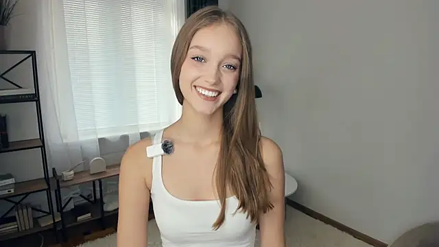 SerrenaAa online show from 10.09.25
