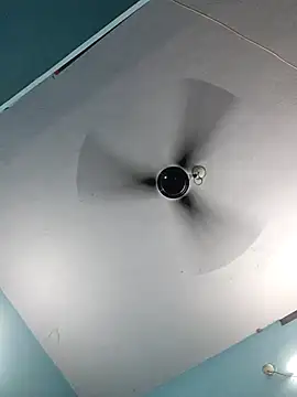 Snapshot of Kanneeswari chatting on 11.06.25 Kanneeswari online show from 11.06.25