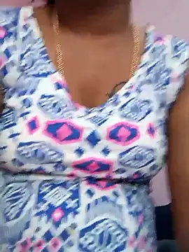 Snapshot of Kanneeswari chatting on 11.22.25 Kanneeswari online show from 11.22.25