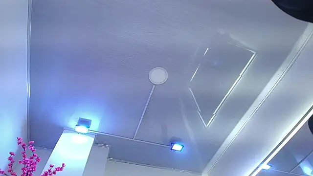 Gabriela milani online show from 11.20.25