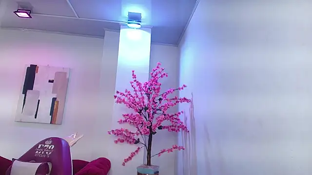 Gabriela milani online show from 12.03.25