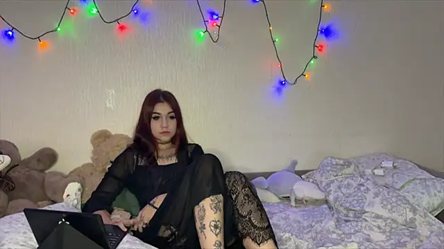 Jane Amour online show from 10.16.25