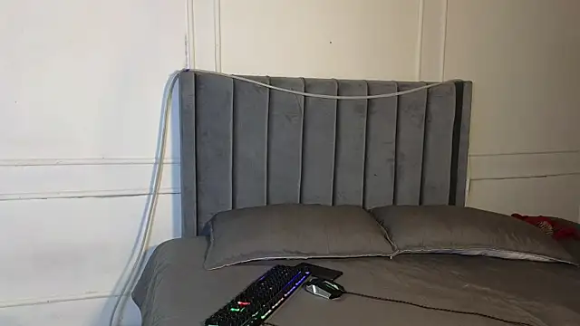 luxuryheaven 8 online show from 10.31.25