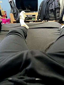 Snapshot of juan41050 chatting on 09.30.25 juan41050 online show from 09.30.25