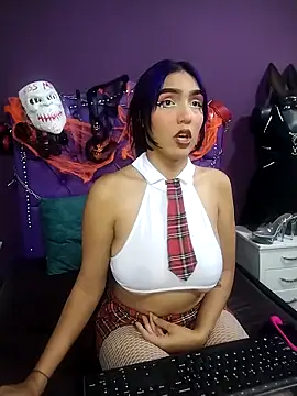 Sophie-dbs online show from 10.31.25