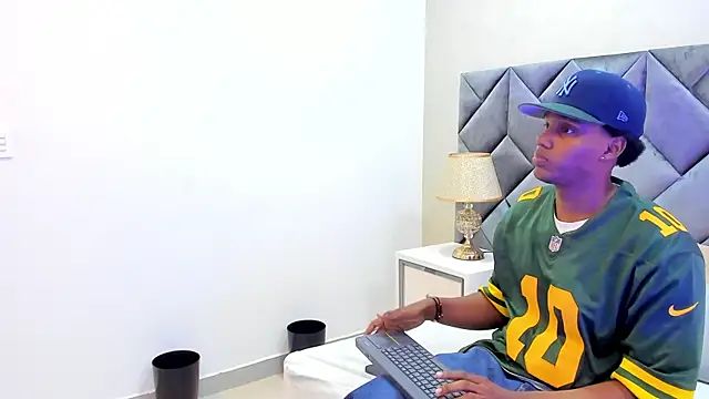 jax black online show from 10.03.25