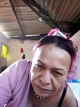 Snapshot of Jarleylakatire chatting on 10.07.25 Jarleylakatire online show from 10.07.25