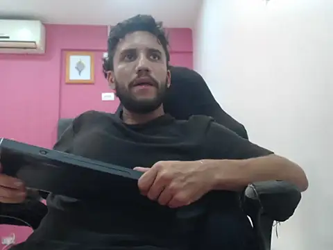 Juan FelipeX01 online show from 12.14.25