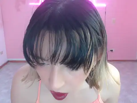 Snapshot of cristal_hills_19 chatting on 11.20.25 cristal hills 19 online show from 11.20.25