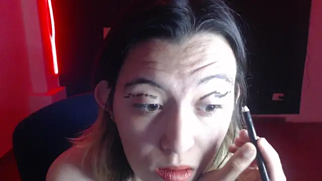 Snapshot of cristal_hills_19 chatting on 02.17.26 cristal hills 19 online show from 02.17.26