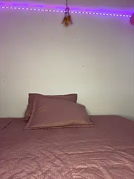 saramooon online show from 04.20.26