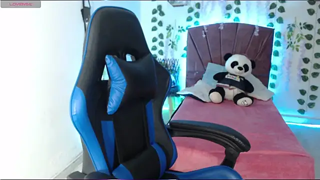 Chloe-laurent03 online show from 10.21.25