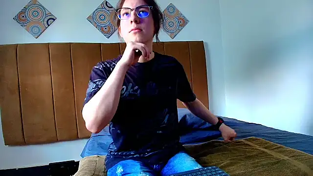 Snapshot of SnowyX_ chatting on 10.15.25 SnowyX online show from 10.15.25