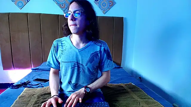 Snapshot of SnowyX_ chatting on 10.20.25 SnowyX online show from 10.20.25