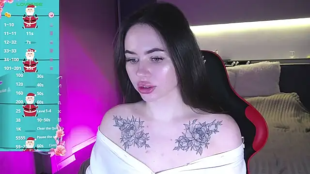 Snapshot of AlmaryKim chatting on 12.30.24 AlmaryKim online show from 12.30.24