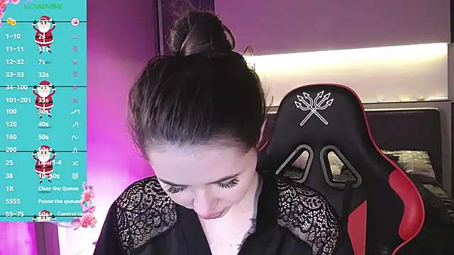 Snapshot of AlmaryKim chatting on 01.04.25 AlmaryKim online show from 01.04.25