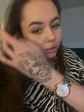 Snapshot of AlmaryKim chatting on 01.06.25 AlmaryKim online show from 01.06.25