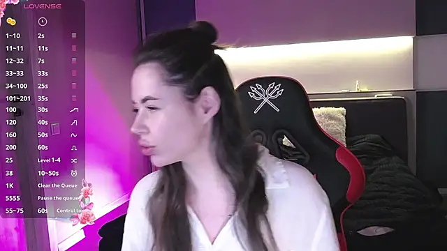 Snapshot of AlmaryKim chatting on 01.14.25 AlmaryKim online show from 01.14.25