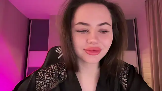 Snapshot of AlmaryKim chatting on 02.11.25 AlmaryKim online show from 02.11.25