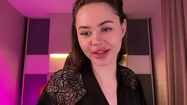 Snapshot of AlmaryKim chatting on 02.12.25 AlmaryKim online show from 02.12.25