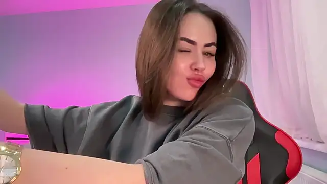 Snapshot of AlmaryKim chatting on 02.18.25 AlmaryKim online show from 02.18.25