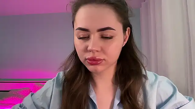 Snapshot of AlmaryKim chatting on 02.20.25 AlmaryKim online show from 02.20.25