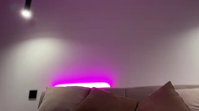 Snapshot of AlmaryKim chatting on 09.21.25 AlmaryKim online show from 09.21.25