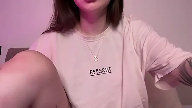 AlmaryKim online show from 11.21.25