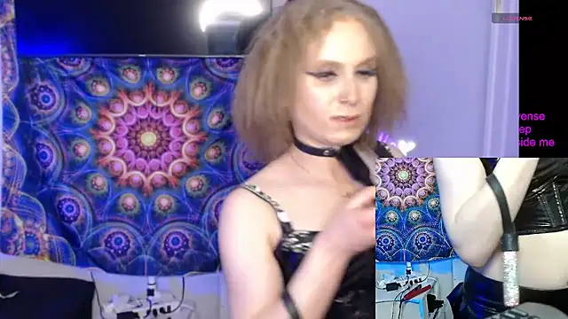 cinderellie online show from 12.03.25